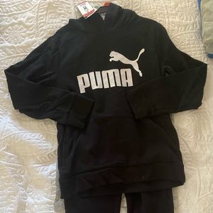 Puma sweatsuit with hoodie
